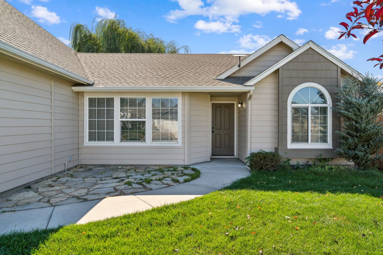 715 New East Rockrose Court